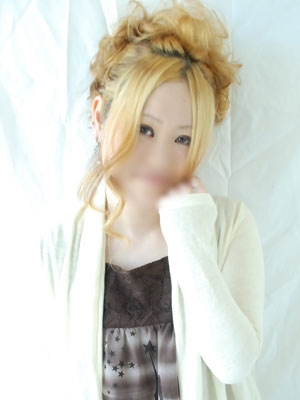 エミリ